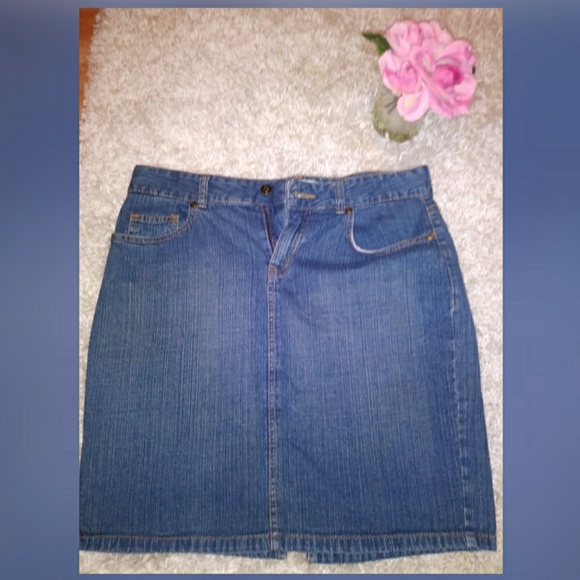 max denim skirt